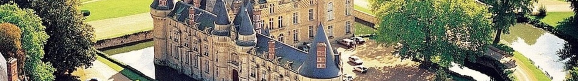 Ενοικίαση ελικοπτέρου για το Château D’Esclimont με υπερπτήση του Tour de Paris