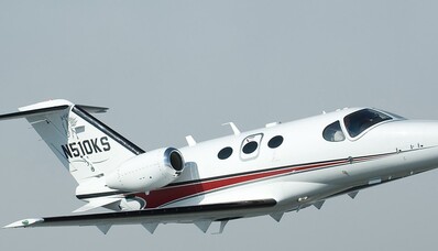 Citation Jet Mustang ή Embraer Phenom 100 – Πώς να επιλέξετε