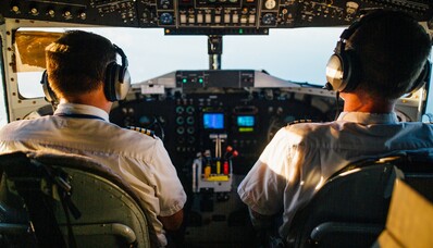 Πώς μπορώ να γίνω πιλότος ιδιωτικού τζετ