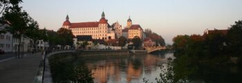 location jet privé : Prague la nuit, château illuminé