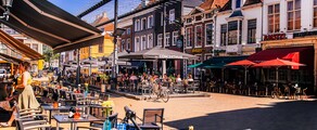 Groningen Eelde : τοποθεσία ιδιωτικού αεροσκάφους 