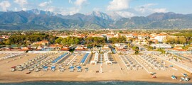 Νήσος Έλμπα: μεταφορά με ελικόπτερο