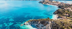 Νήσος Έλμπα: μεταφορά με ελικόπτερο