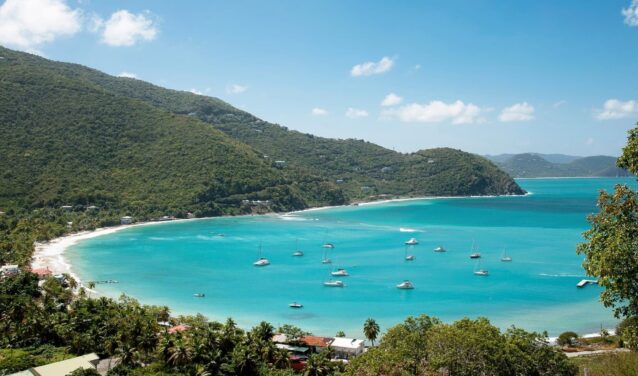 Saint-Thomas - Tortola: μεταφορά με ελικόπτερο